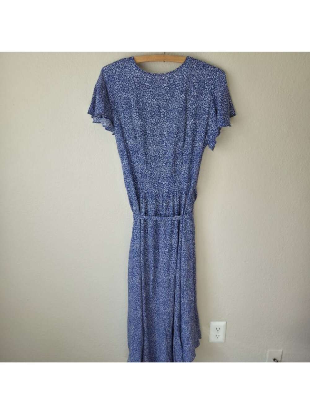 Zesica Wrap Ruffler Midi Dress Womens M Blue/White Floral Short Sleeve VNeck - Picture 3 of 16